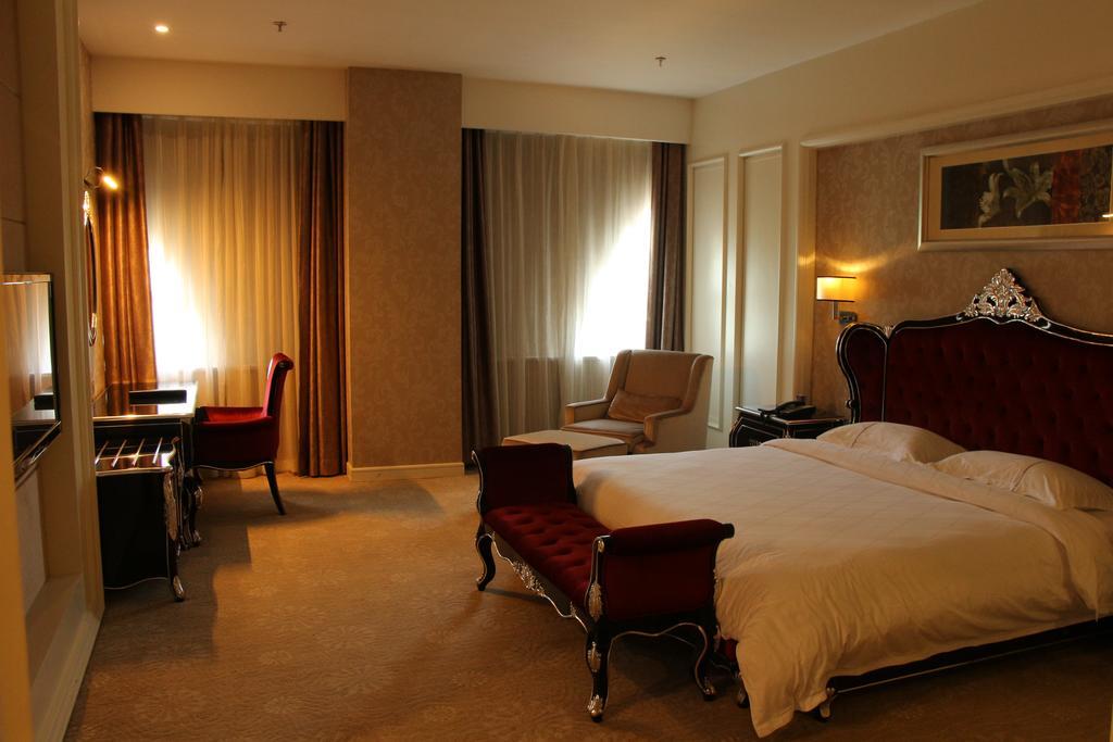 Zhuhai Rongfeng Hotel Exteriör bild