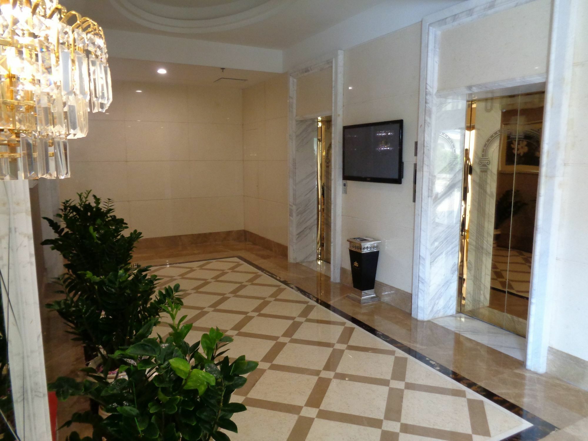 Zhuhai Rongfeng Hotel Exteriör bild